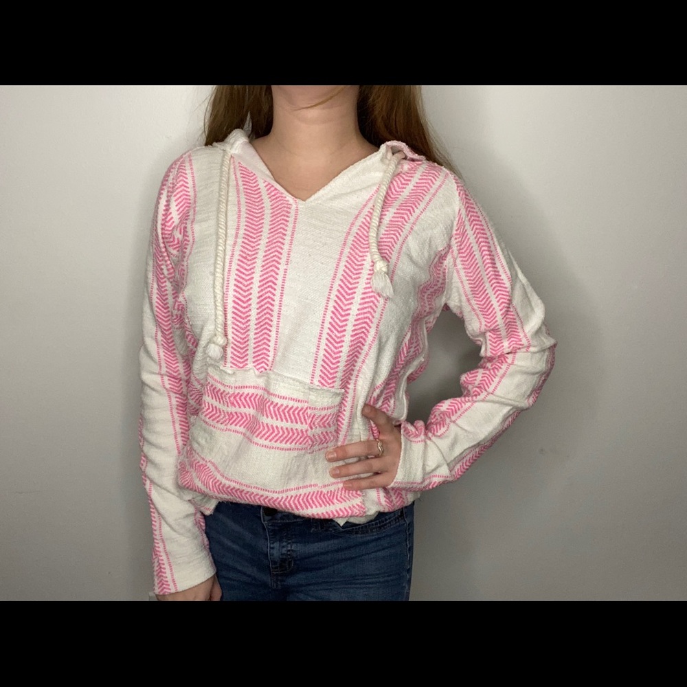 worn once pink and white “drug rug” sweatshirt!